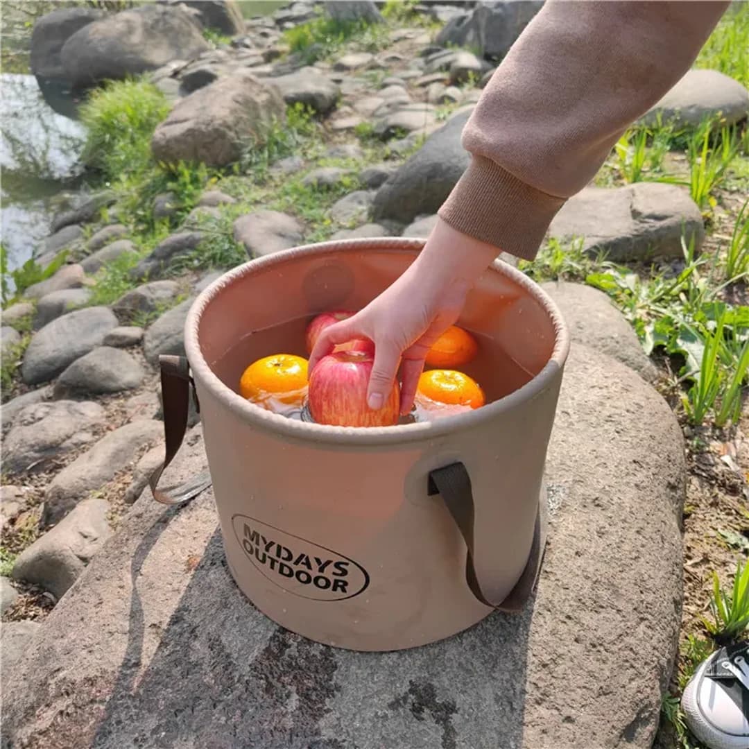Outdoor Water Bucket